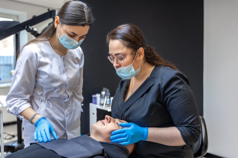5 signs you should see a dermatologist immediately